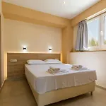 Luca Mare Bed & Breakfast 4*