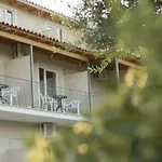 Luca Mare Bed & Breakfast