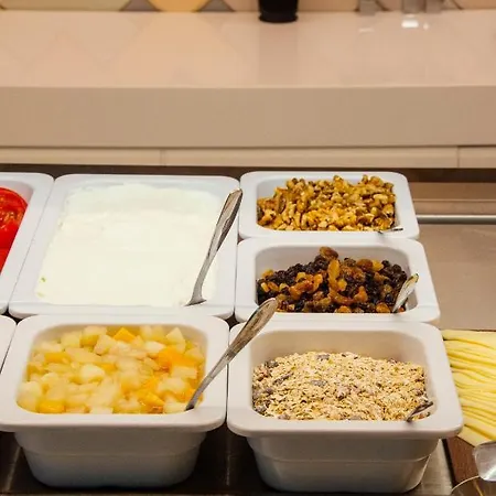 Luca Mare Bed & Breakfast 4*