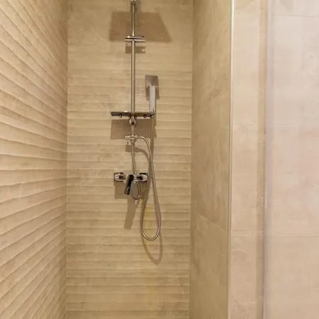 Luca Mare Bed & Breakfast 4*