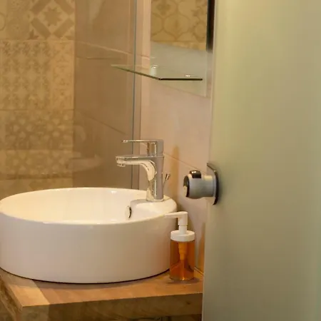 Bed and breakfast Luca Mare 4*